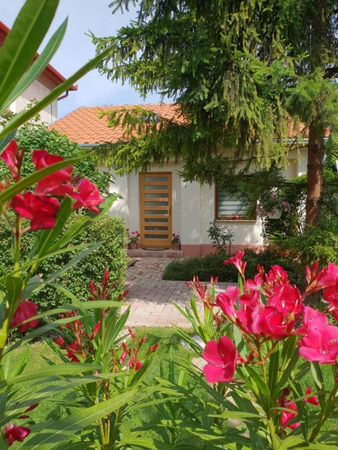Fuered Deluxe Garden Apartment Balatonfüred Exteriör bild