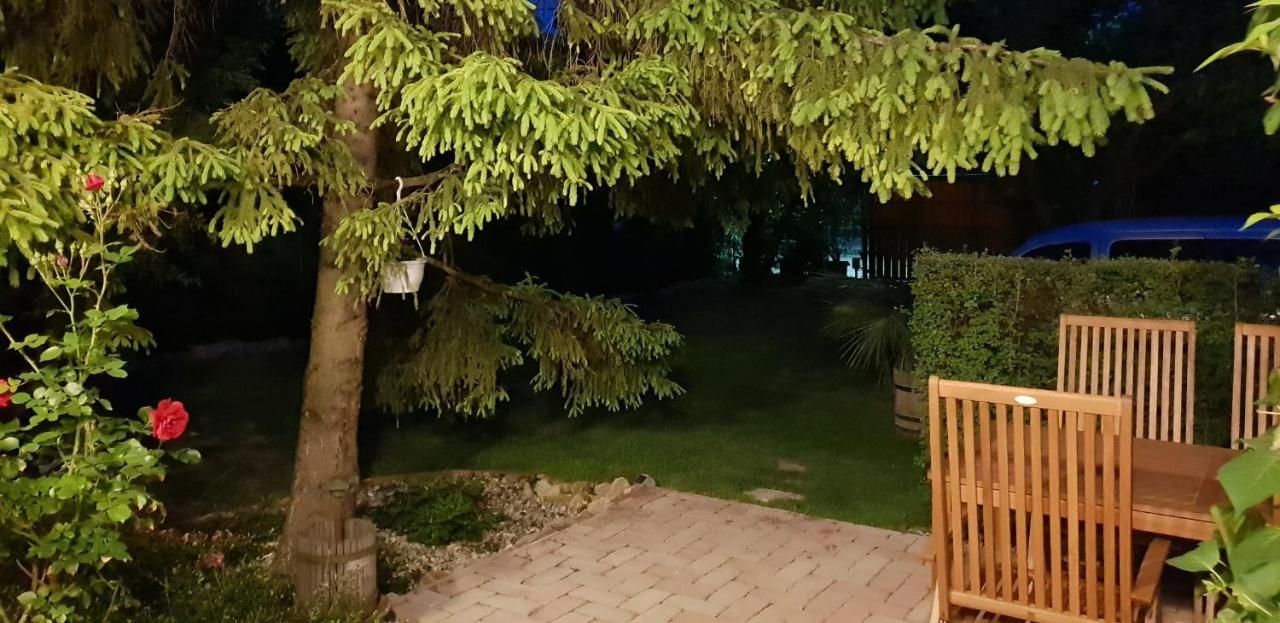 Fuered Deluxe Garden Apartment Balatonfüred Exteriör bild