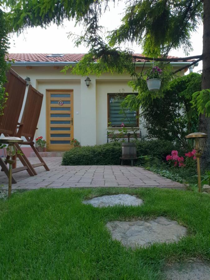 Fuered Deluxe Garden Apartment Balatonfüred Exteriör bild