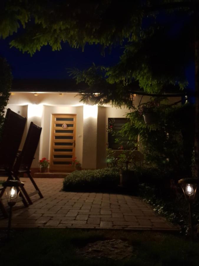 Fuered Deluxe Garden Apartment Balatonfüred Exteriör bild
