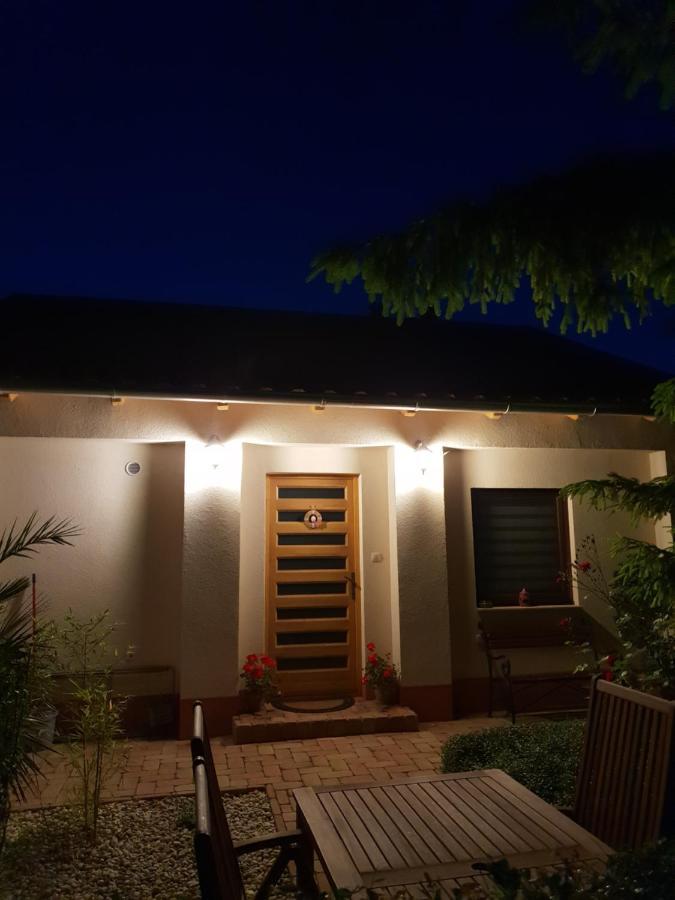 Fuered Deluxe Garden Apartment Balatonfüred Exteriör bild